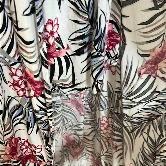 Tropical Floral Off-Shoulder Romper Maxi - Picture 7 of 8